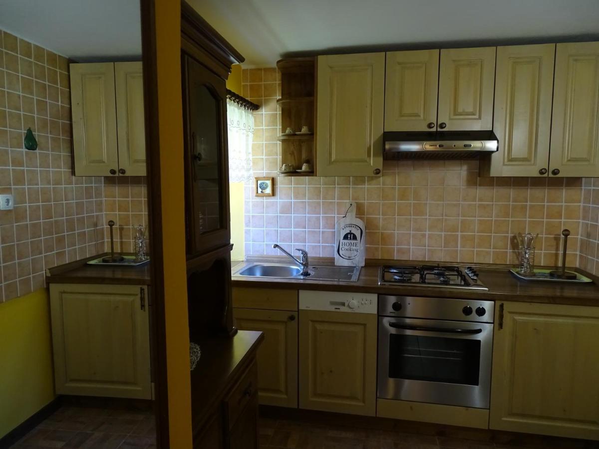 Apartmaji Pr-Gujlu Sela Nad Podmelcem 5220 Tolmin Podmelec Екстериор снимка