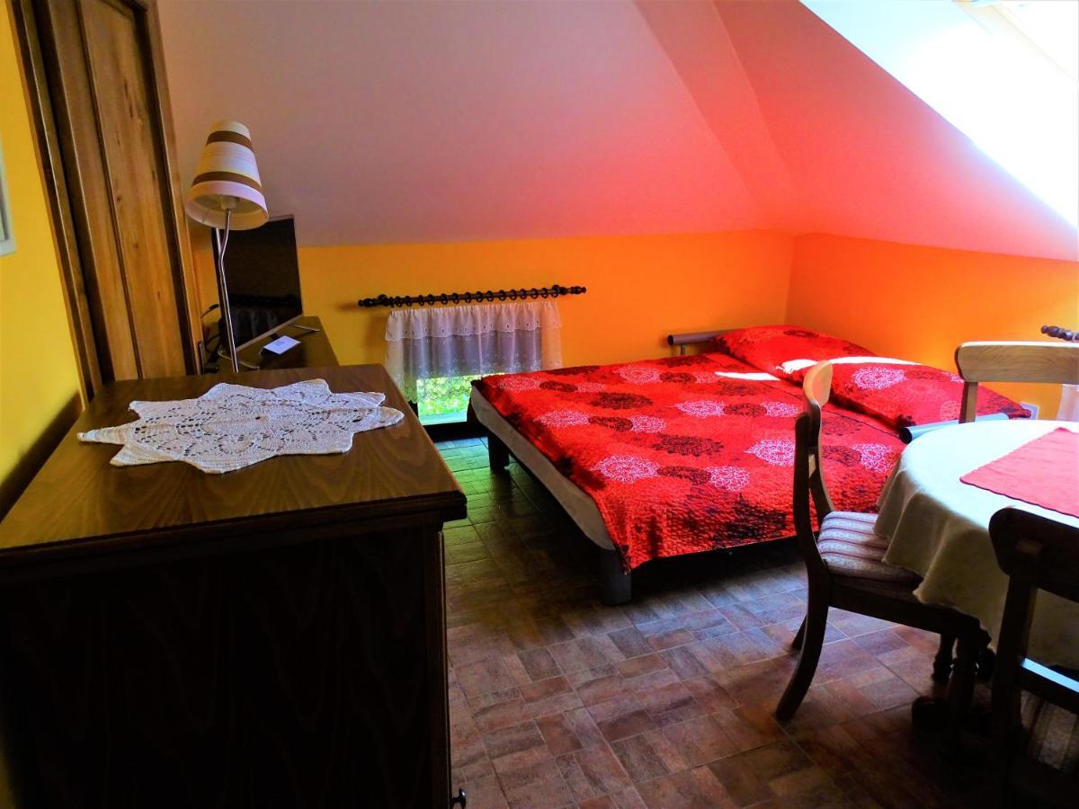 Apartmaji Pr-Gujlu Sela Nad Podmelcem 5220 Tolmin Podmelec Екстериор снимка