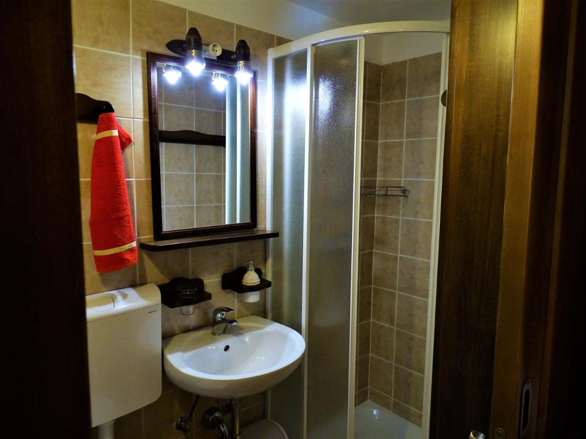 Apartmaji Pr-Gujlu Sela Nad Podmelcem 5220 Tolmin Podmelec Екстериор снимка